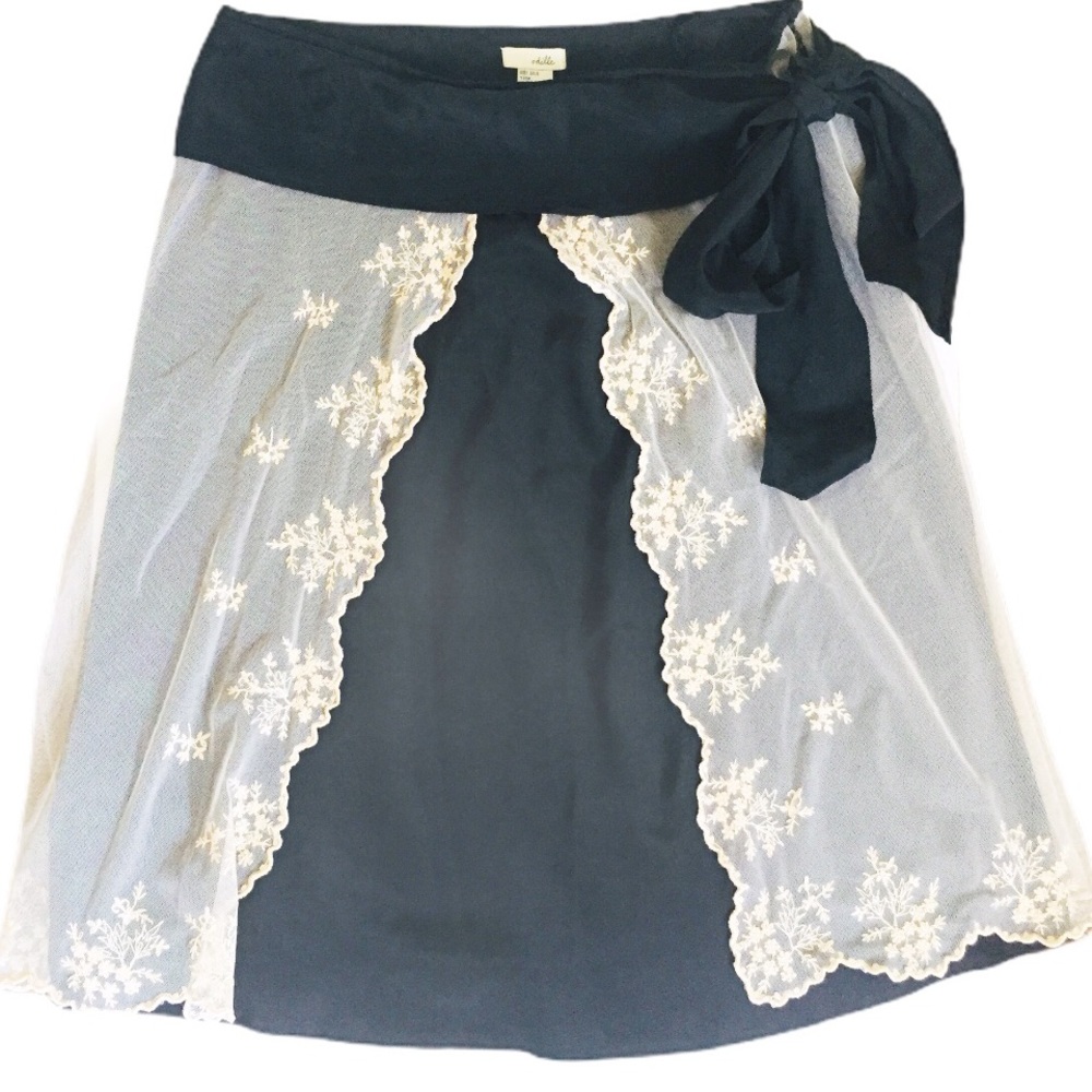 ANTHROPOLOGIE ODILLE Lace/Silk Floral Scallop Trim A Line Skirt Black/Ivory Sz 4